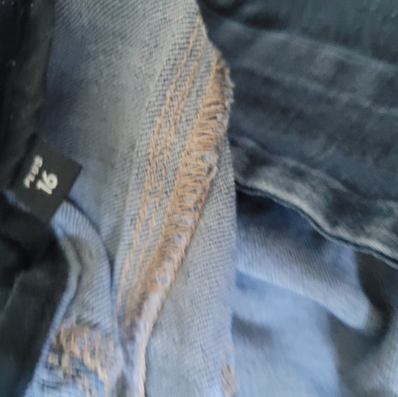 R Jeans | 16 - Picture 3 of 4